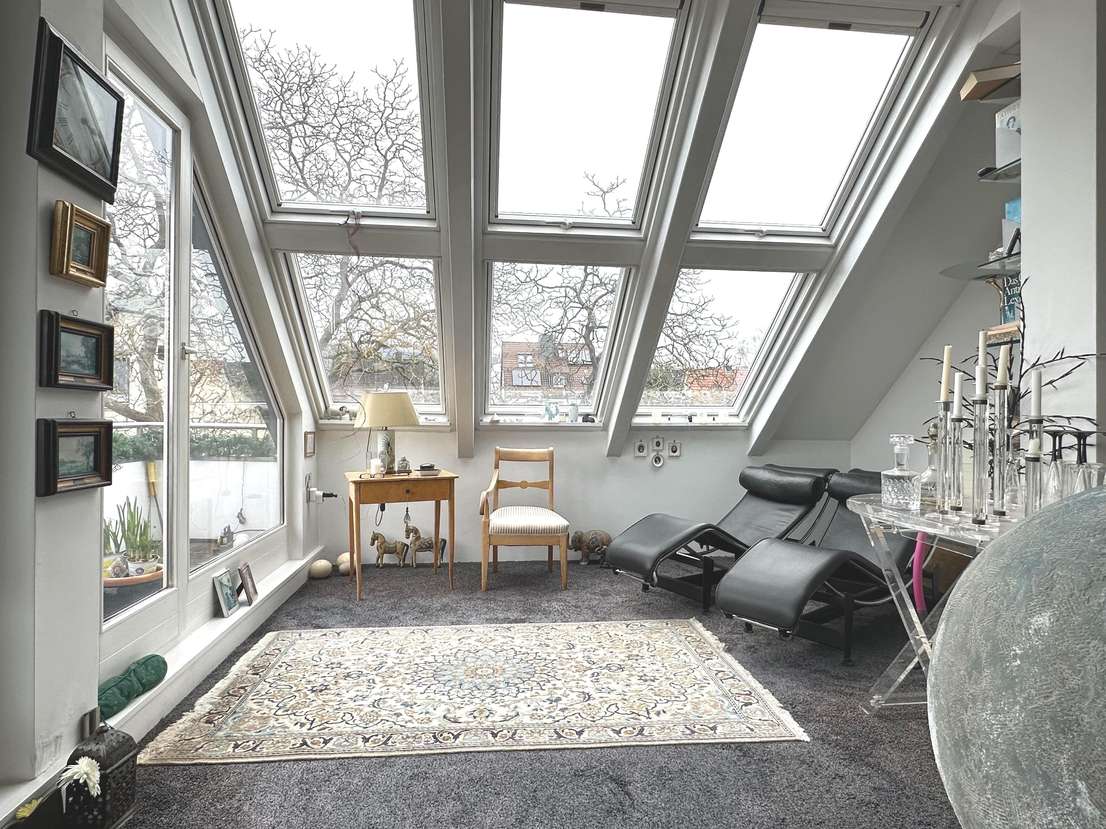 Penthouse mit Herkulesblick in newest Harleshausen